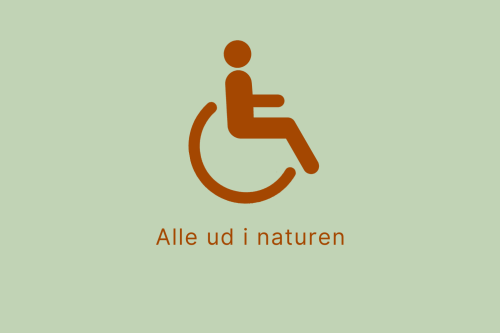 Logo Alle Ud I Naturen Logo Med Tekst på grøn baggrund.